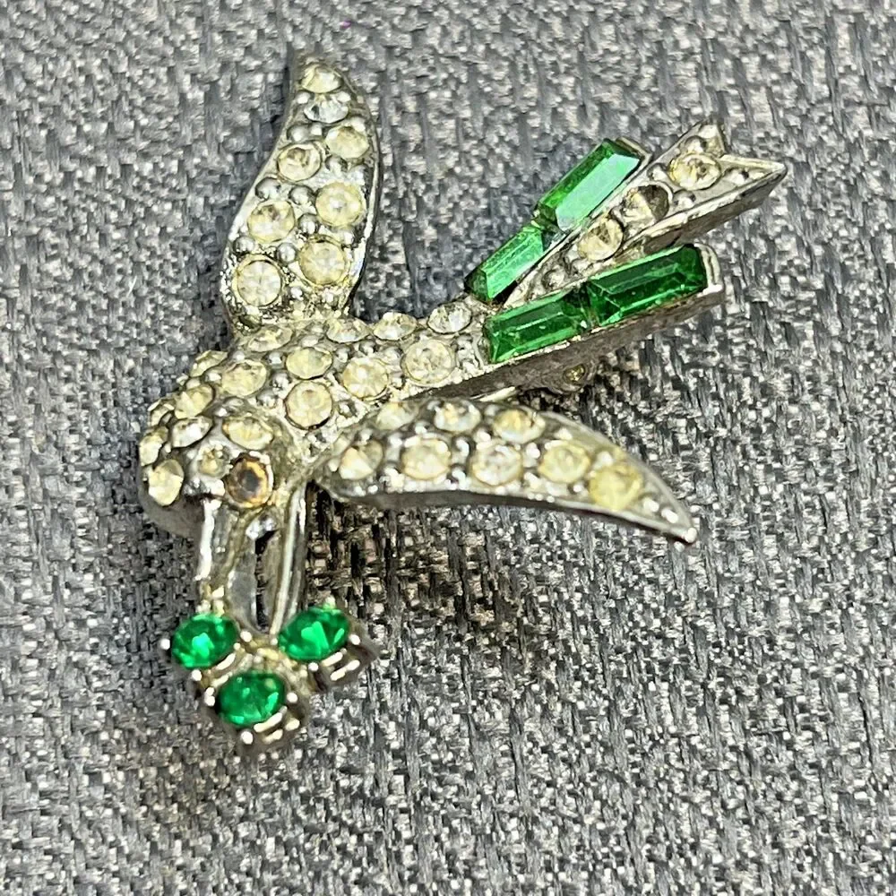 Dove Clear Crystal Green Emerald Rhinestone Flying Peace Silver Pin Brooch